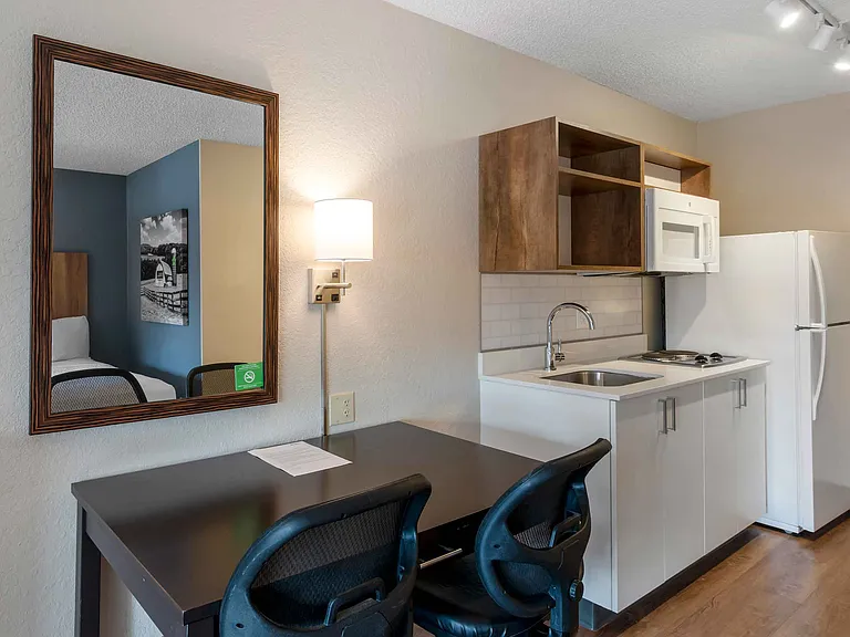Superior Studio - 2 Full Beds