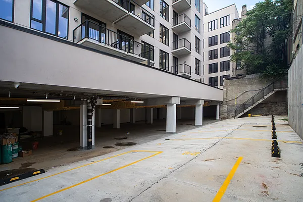 Rented by Nooklyn NYC LLC | media 37