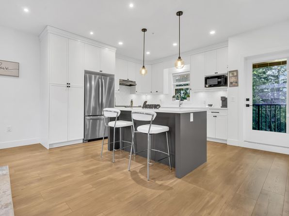 32970 Tunbridge Ave #4, Mission, BC V2V 0J9