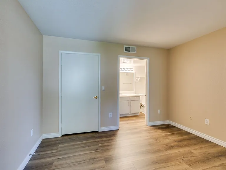 2300 Silverado Ranch Blvd #1016 — Photo 36