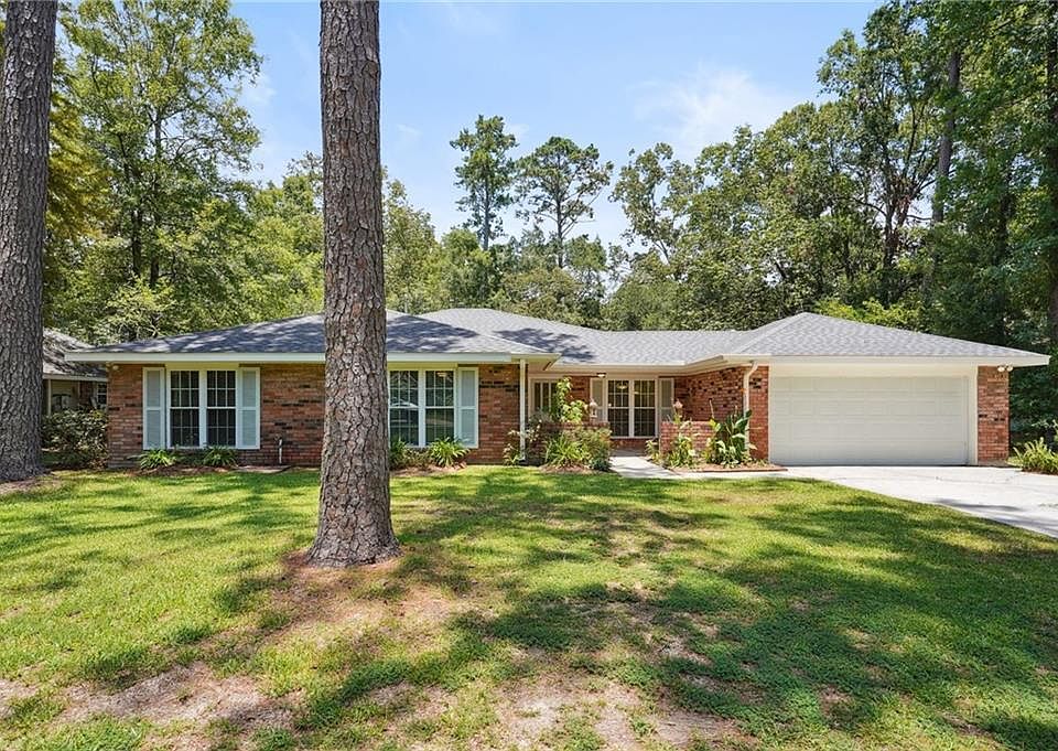 1st image of 335 Azalea Dr