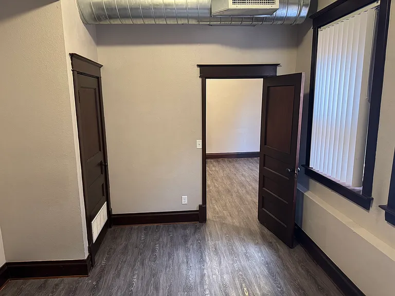 223 N Main St — Photo 11