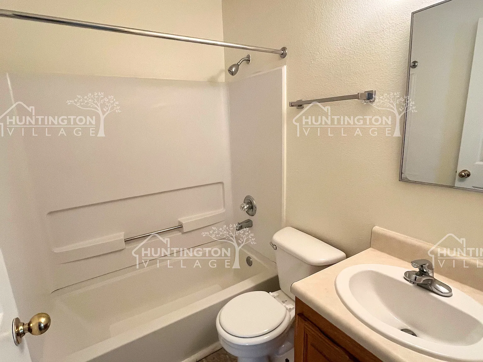 4 bed, 1250 sqft, $1,399 — Photo 4