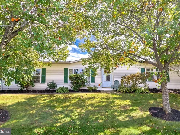 50 Bentwood Cir, Harleysville, PA 19438