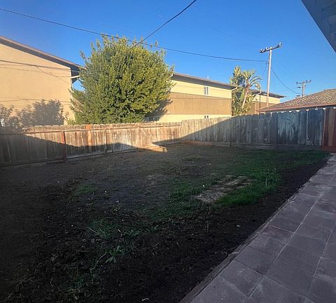 3rd image of 622-624 Ambrose Dr #622