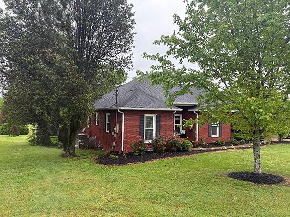 2nd image of 3533 Lakebrook Dr