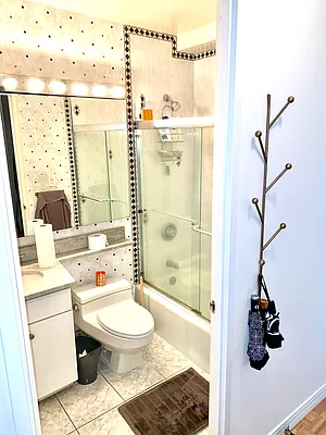 Rented by Compass | media 17