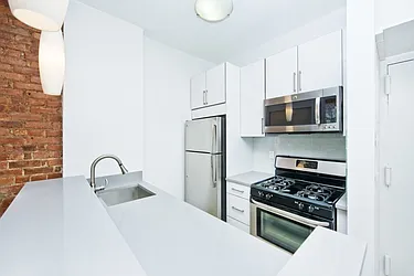 Rented by ER (DO NOT USE)