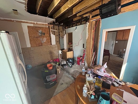 3rd image of 405 N Holmes Ave