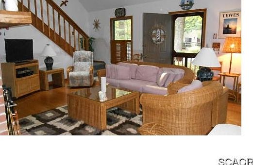 2nd image of 32750 Bridgeway Dr E