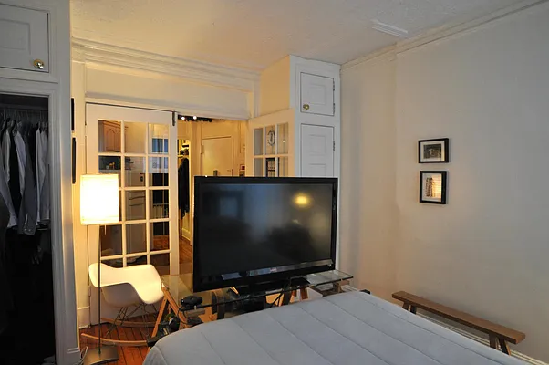 Rented by Blana LLC | media 19