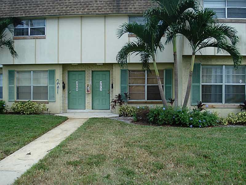 2nd image of 4672 NW 9th Dr
