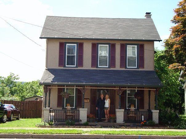 2nd image of 404 E Front St