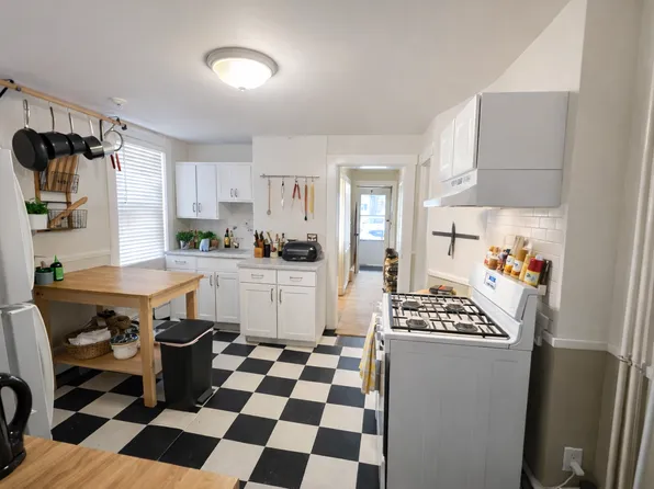 383 Highland Ave #1, Somerville, MA 02144