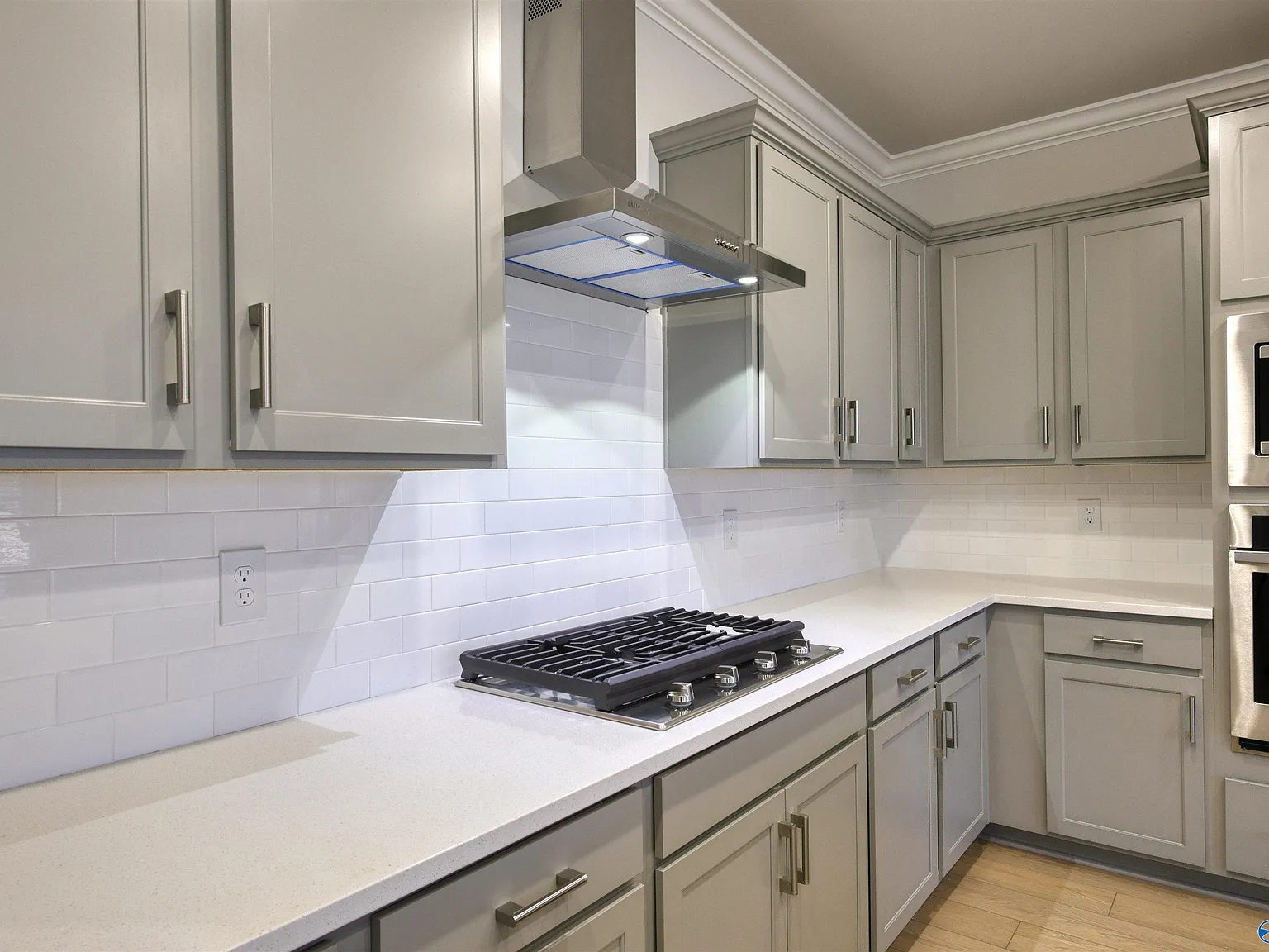 4 bed, 3.0 bath, 2338 sqft, $2,575 — Photo 4