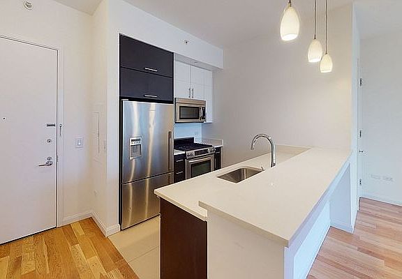 3rd image of 795 Columbus Ave APT 6G