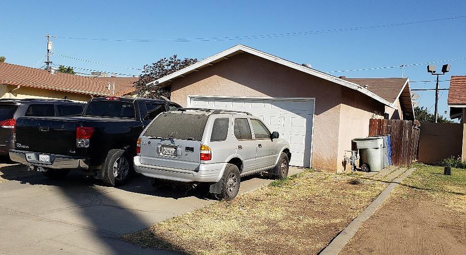 2nd image of 4027 E El Monte Way