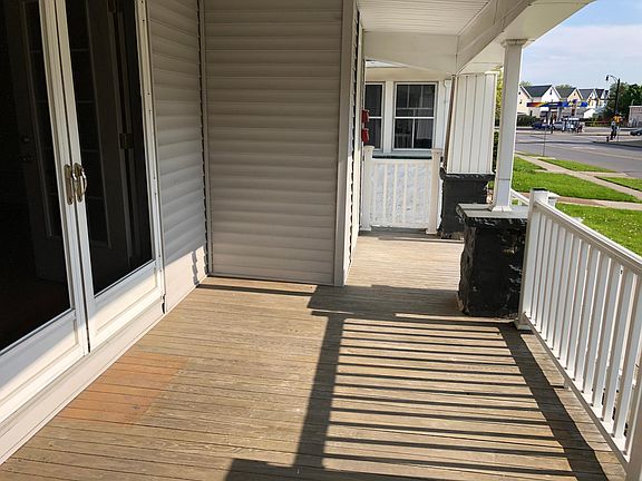 Room for everyone outside