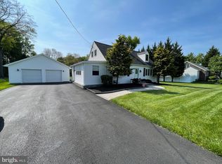 3037 Pine Rd, Huntingdon Valley, PA 19006