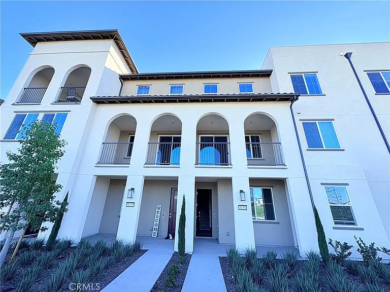 8439 Bickmore Ave — Photo 1