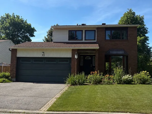 32 Sage Cres, Ottawa, ON K2J 1T4