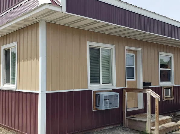 109 W Clifton St, Tomah, WI
