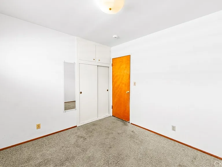 454 N Shattuck Pl — Photo 21