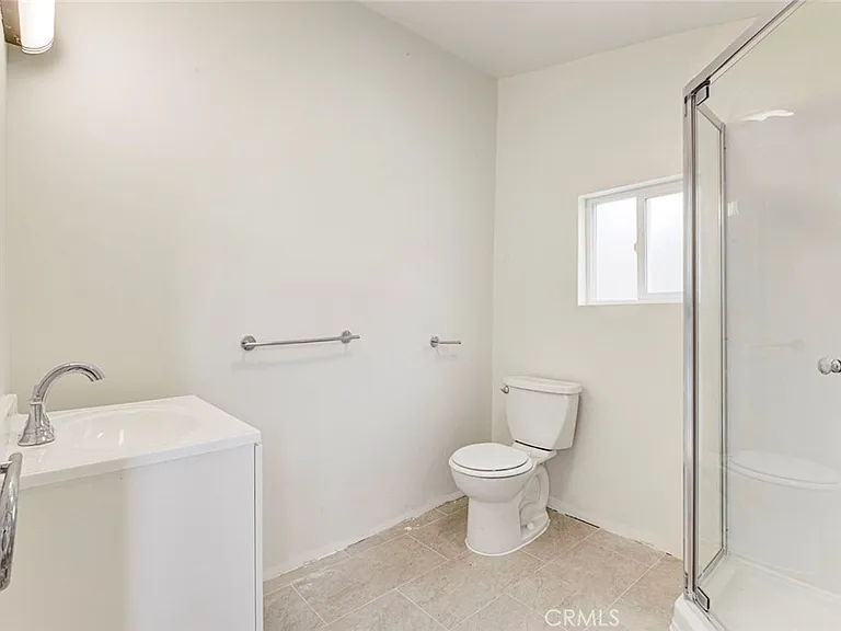 1333 Western Ave — Photo 27