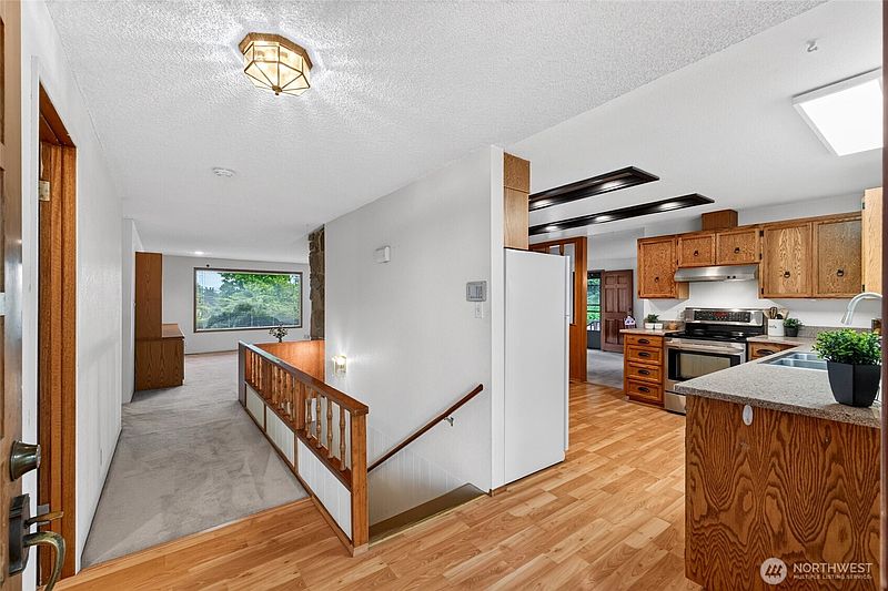 4th image of 26459 164th Avenue SE