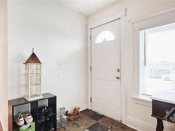5th image of 405 James St
