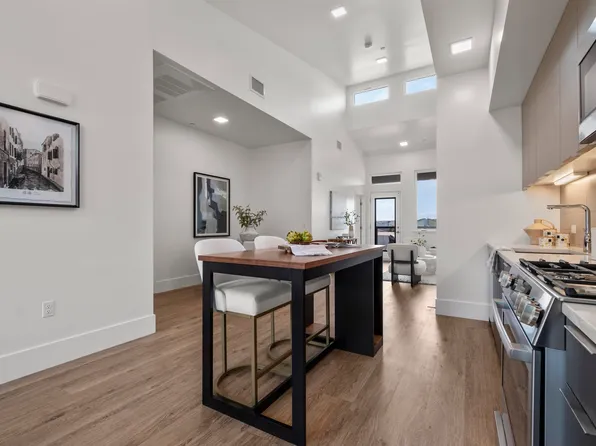 1545 32nd St #314, Oakland, CA 94608