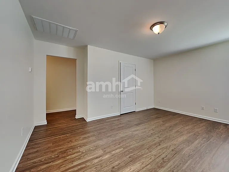309 Dogwood Cir — Photo 10