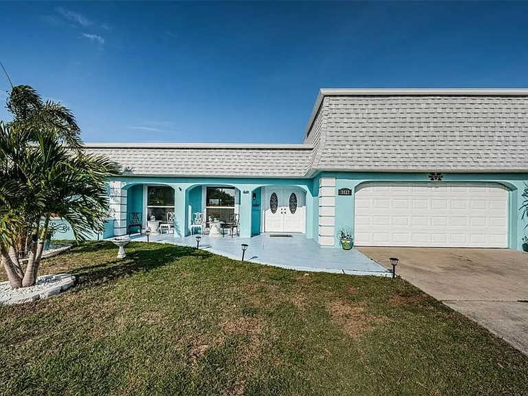 3627 Grayton Dr — Photo 1