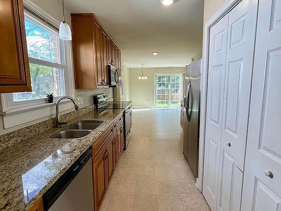 5th image of 505 Montvale Ave