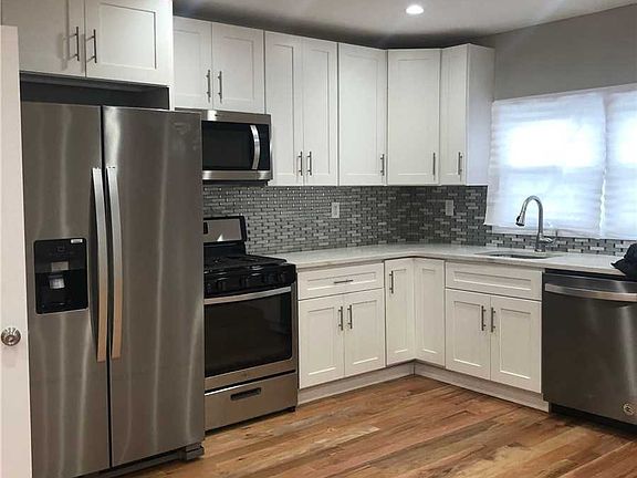 5th image of 89-19 216th St