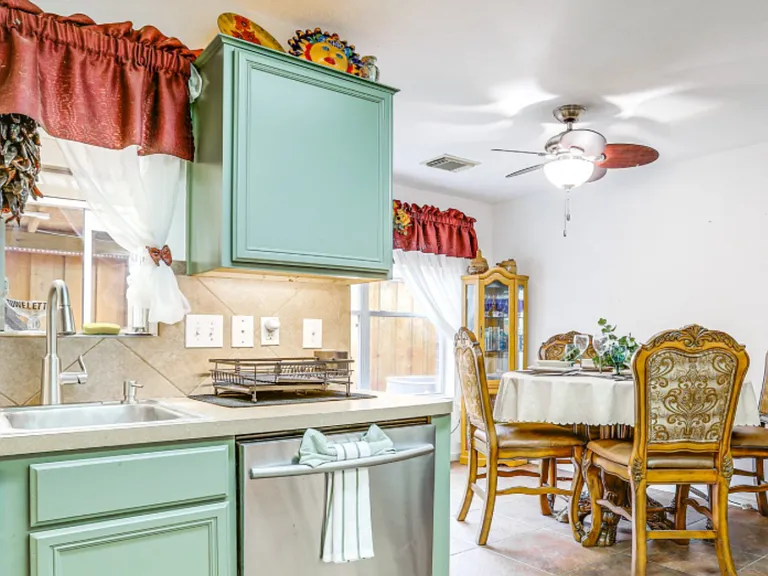 12210 Glen Crossing Cir — Photo 4
