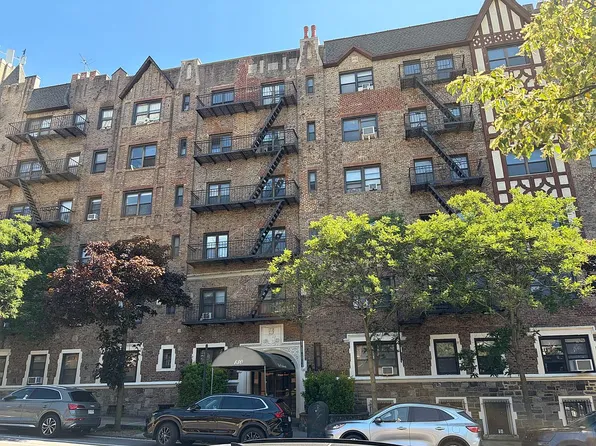 130 Bay Ridge Pkwy APT 6F, Brooklyn, NY 11209