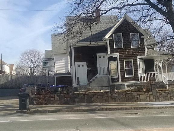 2nd image of 920 Narragansett Blvd