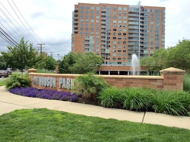 1st image of 318 Hudson Park #318