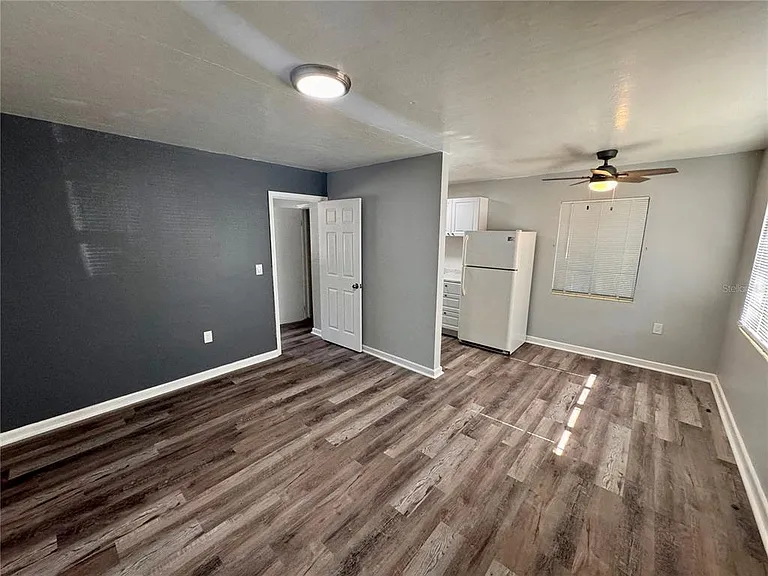 2318 4th St S #2 — Photo 5
