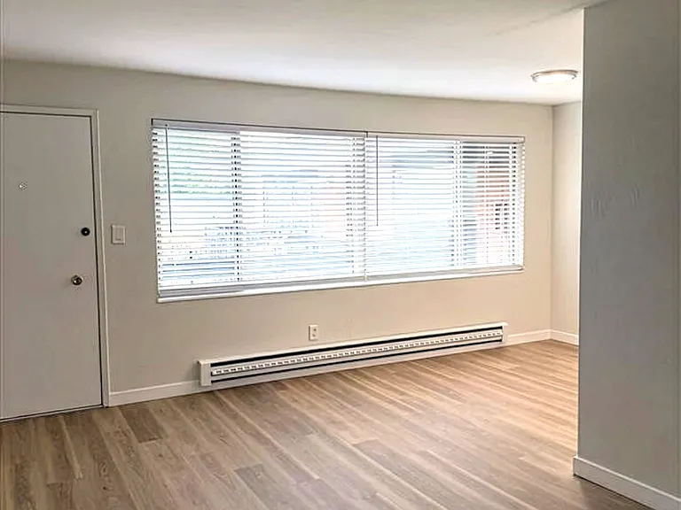 8849 35th Ave SW — Photo 22