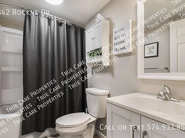 2842 Rockne Dr — Photo 18