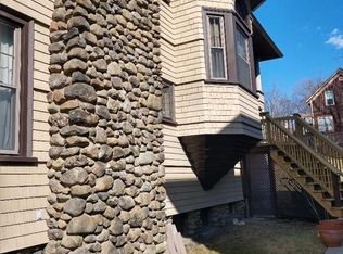 865 Rock St #3, Fall River, MA 02720