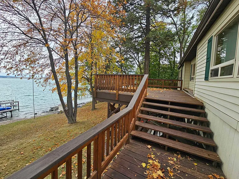 31468 Kings Point Rd — Photo 17
