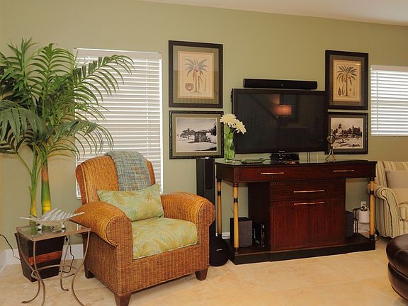 3rd image of 634 Louisa Street #4