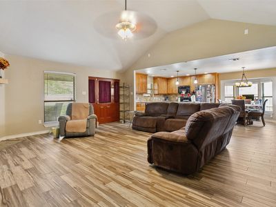 2718 Typhon Dr, Grand Prairie, TX, 75052