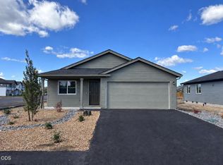 51743 Morning Pine Dr, La Pine, OR 97739