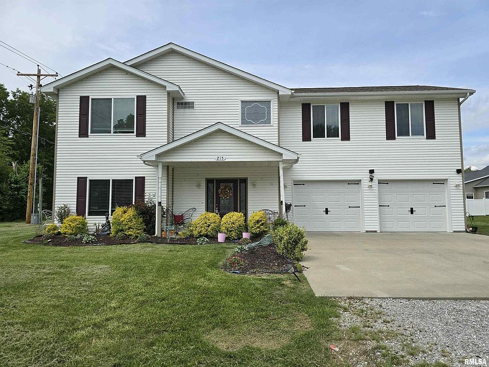 1st image of 215 Townhouse Dr