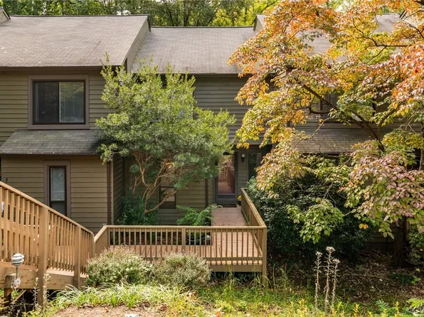 9623 Groundhog Dr, North Chesterfield, VA 23235