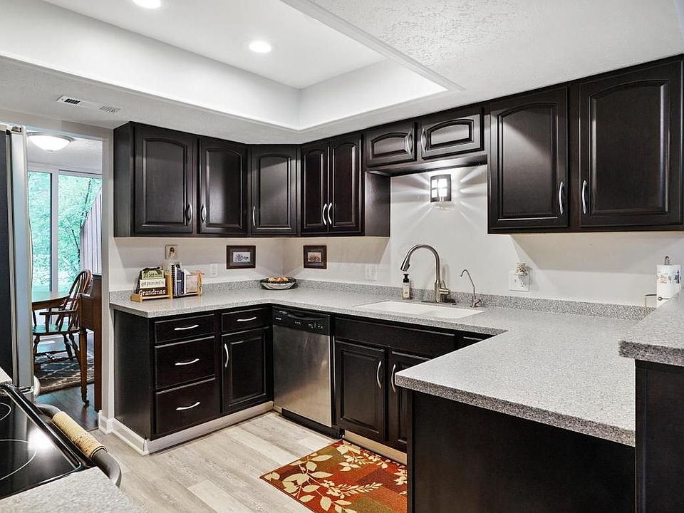 1st image of 4997 Chuckleberry Ln